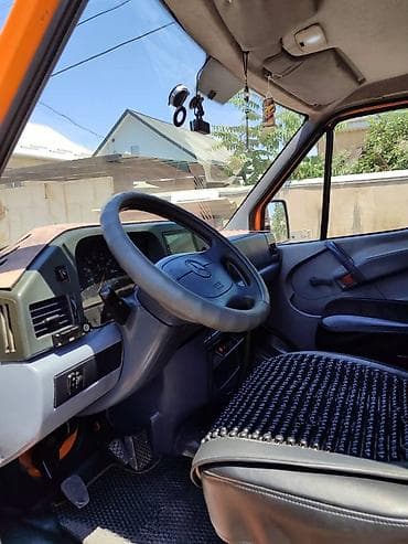 transporter multivan: Продаю Mercedes-Benz 308D (W901/W902) бортовой грузовик с тентованным — 3