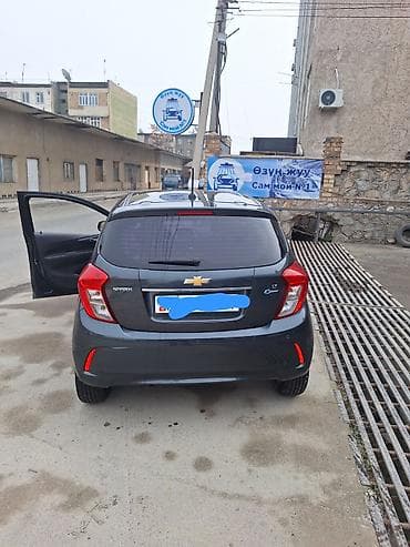 hyundai porter 1: Chevrolet Spark: 2016 г., 1 л, Автомат, Бензин, Хэтчбэк — 2
