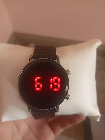 fenix 8: Минималистичные электронные часы с LED-индикатором - Круглый корпус — 4