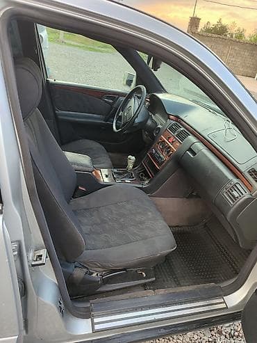 w210 e280: Mercedes-Benz E-Class: 1995 г., 2.3 л, Ручные, Бензин, Седан — 5