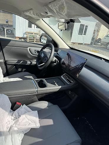 Транспорт: Changan Qiyuan Q05: 2026 г., 0.1 л, Автомат, Бензин, Кроссовер — 4