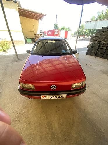 Volkswagen Passat: 1989 г., Универсал