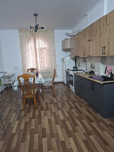 4 bedroom: 140 м², 4 комнаты — 6