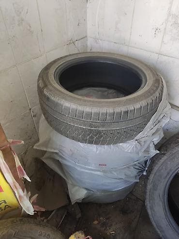 зимние шины 17: Зимние шины 215/55 R17 - Тип: зимние, ненашипованные (ламели по всему — 4
