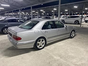 Mercedes-Benz E-Class: 2000 г., Седан — 2