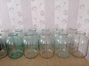 Банки 3 литровые по 30 сом, 2 литровые 20 сом, 1 литровые по 10 сом