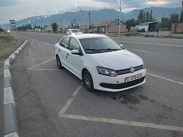 mini coper: Volkswagen Polo: 2013 г., 1.6 л, Механика, Бензин, Седан — 7