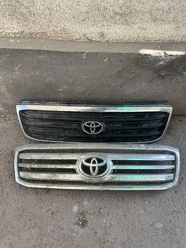 Комплект автозапчастей для Toyota 100 Состав: - Две передние решётки