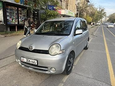 таета сиента: Toyota Ist: 2004 г., 1.5 л, Автомат, Бензин, Минивэн — 10