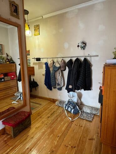 продаю 2х ком кв бишкеке без ремонта токтогул ткрусбекова: 2 комнаты, 44 м², Индивидуалка, 5 этаж, Косметический ремонт — 10