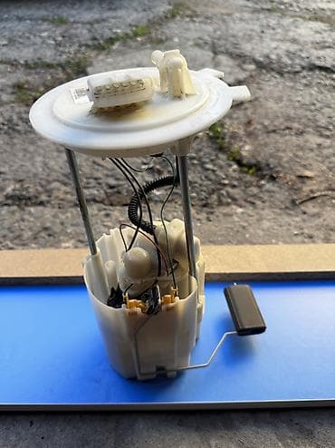 Фильтры: Топливный бак Nissan 2018 г., Б/у, Оригинал, США — 2