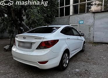 spark 7: Hyundai Solaris: 2012 г., 1.4 л, Автомат, Бензин, Седан — 1