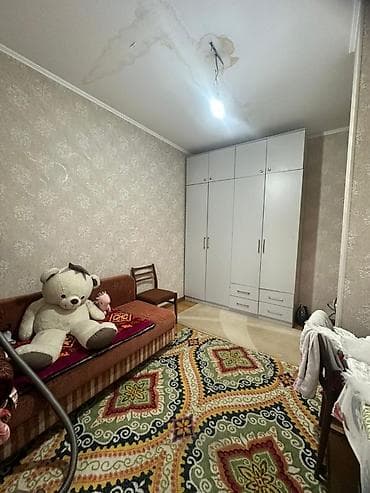 Аренда домов: Просторный двухэтажный кирпичный дом с закрытым двором - Материал — 10