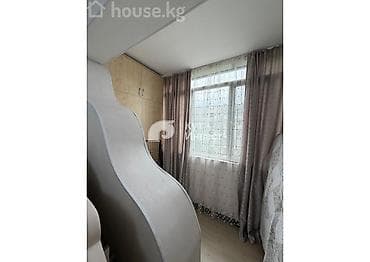 Недвижимость: 3 комнаты, 80 м² — 3