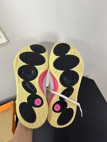 кросовки баскетбольные: Мужские кроссовки, 41.5, 42, Б/у, цвет - Белый, Самовывоз, Платная доставка — 4