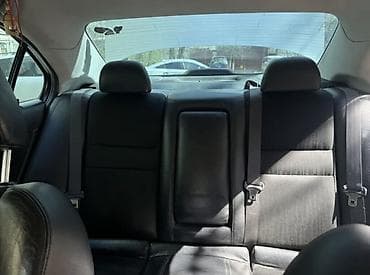 Honda Accord: 2003 г., 2 л, Автомат, Бензин, Седан — 4
