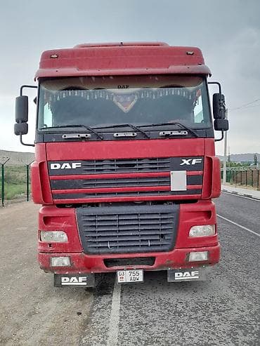 прцеп тягач: Тягач, DAF, 2004 г., Без прицепа — 2