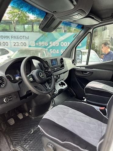 спитер: Mercedes-Benz Спринтер: 2019 г., 2.2 л, Механика, Дизель, Фургон — 8