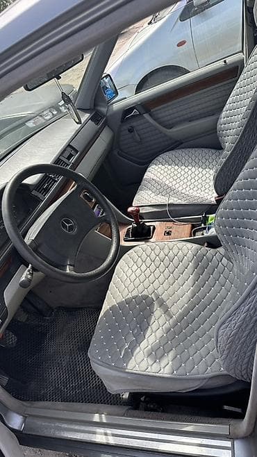 бескамерные диски: Mercedes-Benz W124: 1990 г., Седан — 9