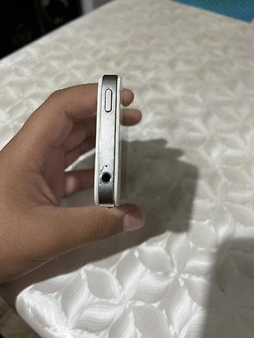 IPhone 4, Ак — 2