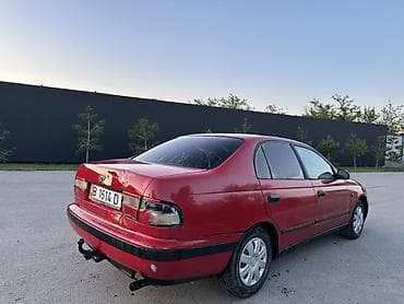 Унаа сатуу: Toyota Carina: 1996 г., 1.6 л, Кол менен иштөөчү, Бензин, Седан — 4