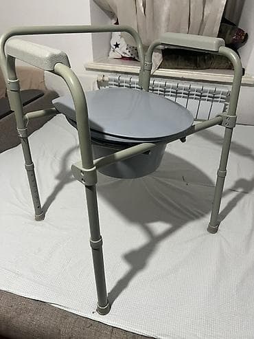 Биотуалеты: Портативный туалет-стул (комод) Очень удобный, устойчивый, можно — 2