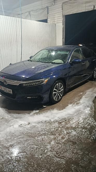 Транспорт: Honda Accord: 2019 г., 2 л, Вариатор, Гибрид, Седан — 3