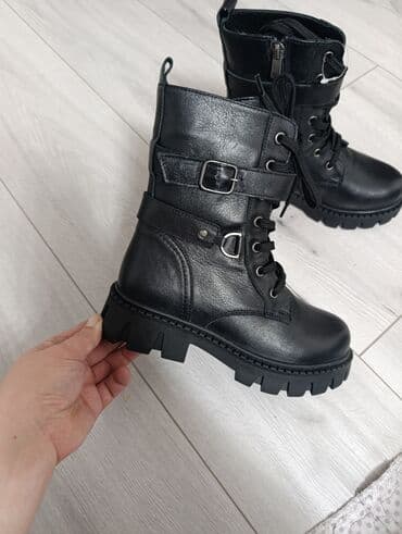 женские зимние сапоги из натуральной кожи и меха: Женские ботинки в стиле байкер/милитари, цвет черный. Турецкий кожа — 1