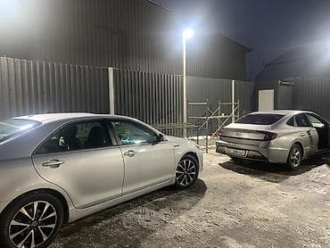 2011: Toyota Camry: 2011 г., 2.4 л, Гибрид, Седан — 4