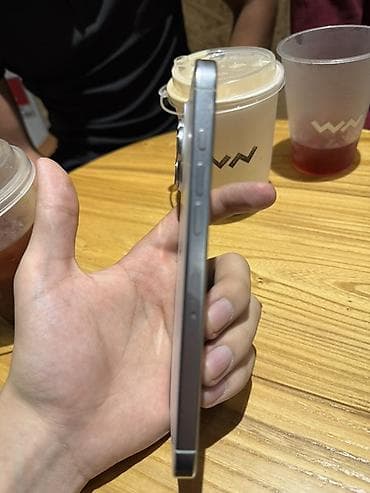 iphone 7: IPhone 16 Pro Max, 256 ГБ, цвет белый (серебристый) - Экран меняный — 3