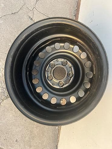 шины на мерседес 124: Железные Диски R 15 Mercedes-Benz, 1 шт, отверстий - 5, Б/у — 1