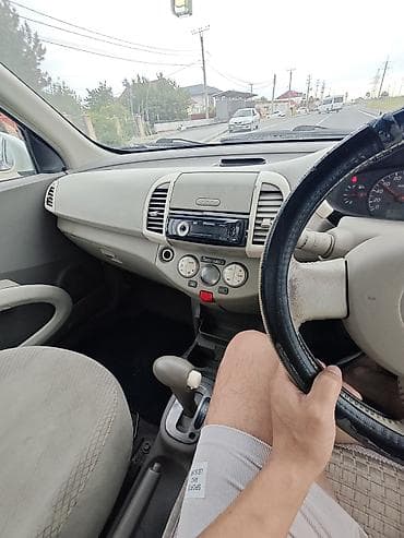 Продажа авто: Nissan March: 2004 г., 1.3 л, Автомат, Бензин, Хэтчбэк — 10
