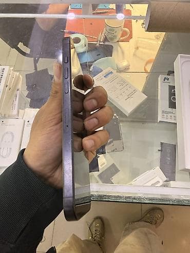 поко: IPhone 16 Pro Max, Б/у, Black Titanium, Коробка — 5