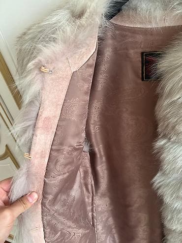 Кофты, свитеры: Безрукавка меховая Натуральный мех В Отличном состоянии Брала за 350$ — 2