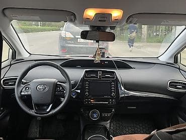 prius: Toyota Prius: 2019 г., 1.8 л, Автомат, Гибрид, Хэтчбэк — 5
