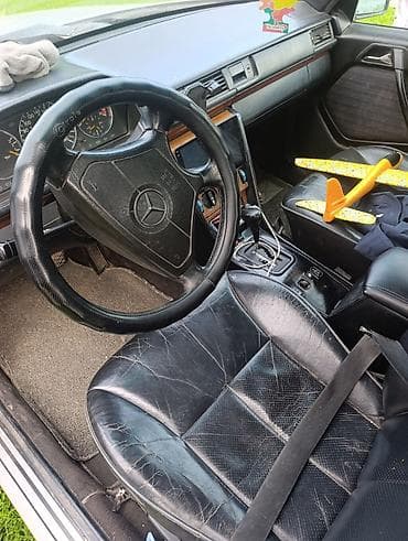 Продажа авто: Mercedes-Benz W124: 1993 г., 2.2 л, Автомат, Бензин, Седан — 2