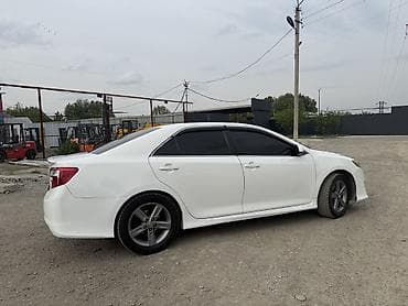 mini kuper: Toyota Camry: 2014 г., Автомат, Седан — 3