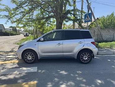 initial d: Toyota Ist: 2003 г., 1.3 л, Автомат, Бензин, Хэтчбэк — 2