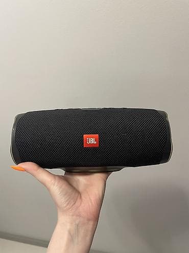 jbl quantum 100: Продам блютуз колонку JBL Charge 4 оригинал, приобреталась в сетевом — 4
