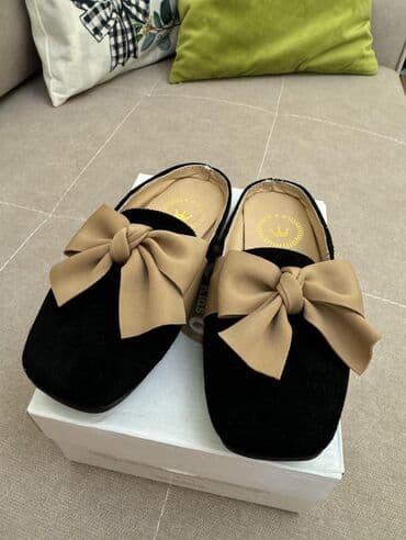 мурские туфли: Сандалики Clarks 26/27 р UK 9 - 300 сом 🌸 Коралловые тапочки 26 р — 9