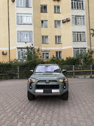 авто ли: Toyota 4Runner: 2023 г., 4 л, Автомат, Бензин, Внедорожник — 2