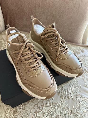 nike react: Кроссовки, 37, Massimo Dutti, Новый, цвет - Бежевый, Бесплатная доставка — 1