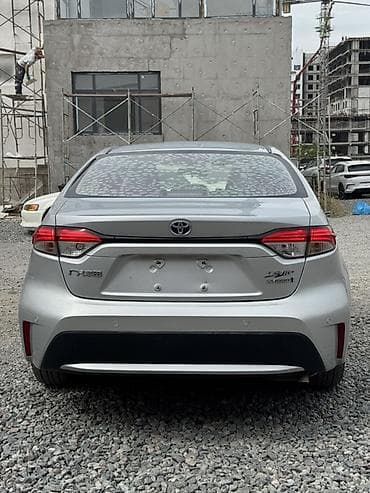 Toyota Corolla: 2022 г., 1.8 л, Вариатор, Гибрид, Седан — 6