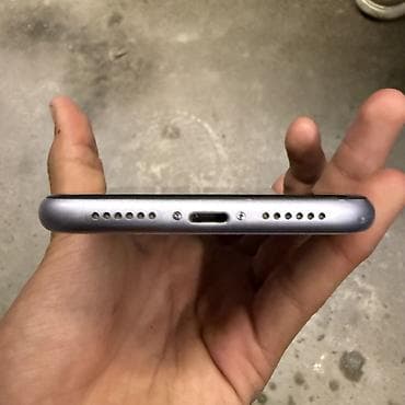 Мобильные телефоны: IPhone 11, Б/у, 64 ГБ, Защитное стекло, 64 % — 6