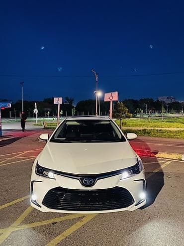 runx alex: Toyota Corolla: 2020 г., 1.8 л, Автомат, Гибрид, Седан — 1