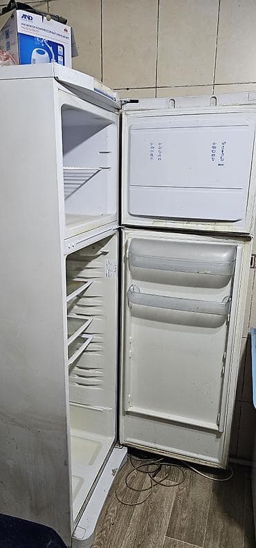 индезит холодильник: Холодильник Indesit, Двухкамерный, De frost (капельный) — 2