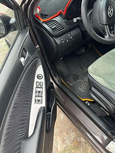 changan deepal: Hyundai Solaris: 2015 г., 1.6 л, Автомат, Бензин, Седан — 7