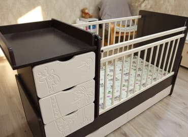 Детская кровать трансформер, Б/у, Другой тип, цвет - Коричневый