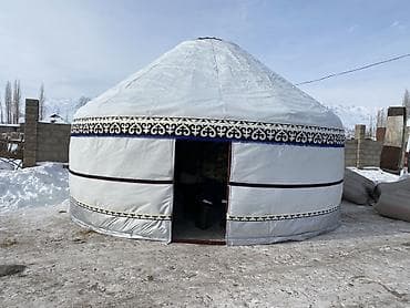 Спорт и хобби: Юрта традиционного типа с полным комплектом. Характеристики: - — 2