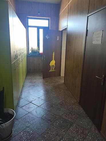 В торговом центре, 22 м², Последний этаж, Долгосрочно, С оборудованием — 4